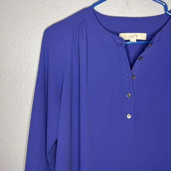Loft Lavender Blue Button 3/4 Front Crew Neck Tunic Shirt Top Small - Picture 8 of 14